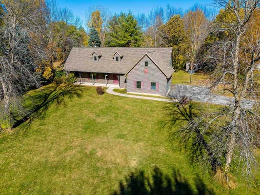 2105 KNIGHTRIDERS LN, SUAMICO, WI 54313 - Image 1