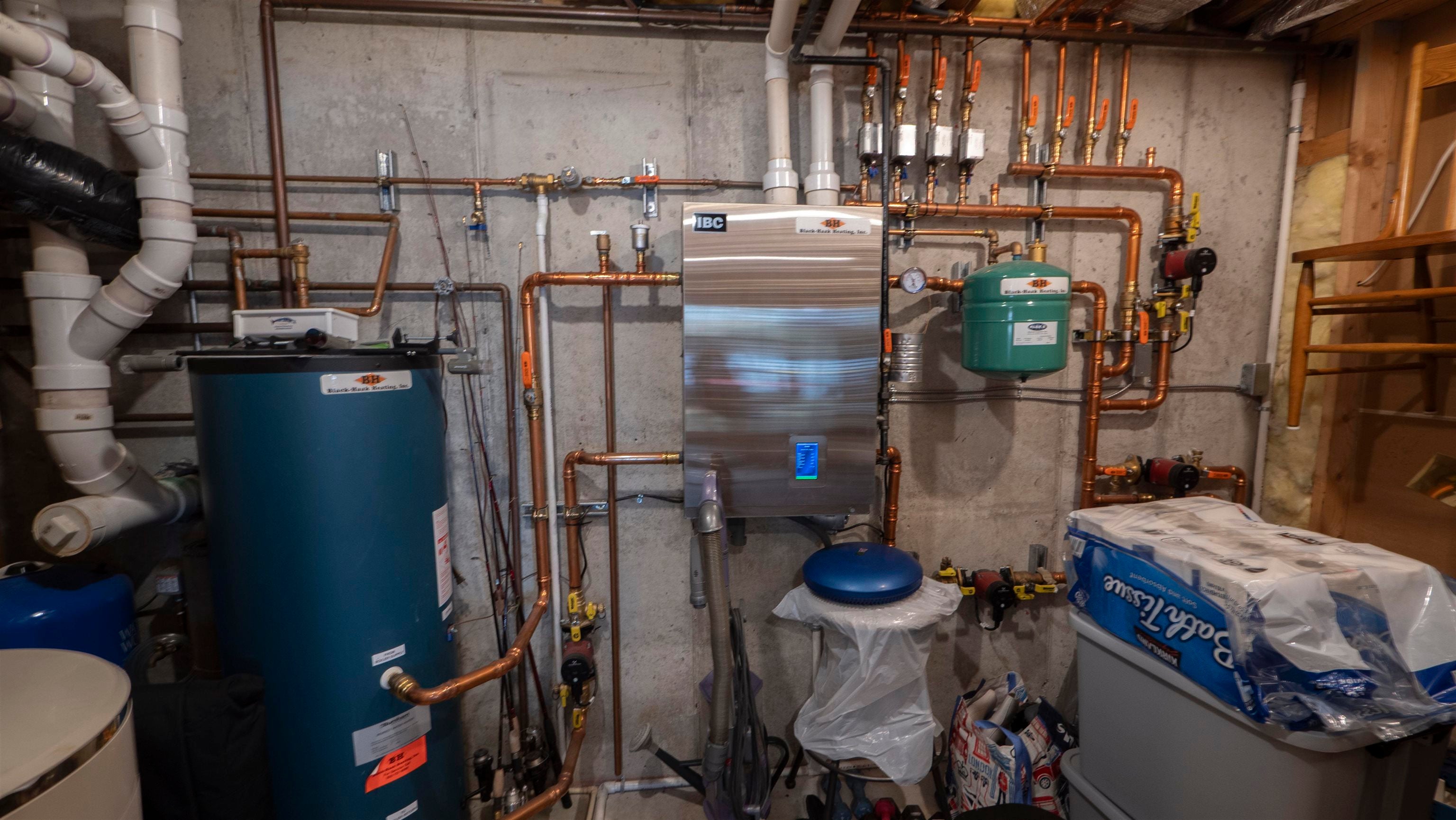 Waupaca, Wisconsin, 54981, United States, 3 Bedrooms Bedrooms, ,4 BathroomsBathrooms,Residential,Active,1967303