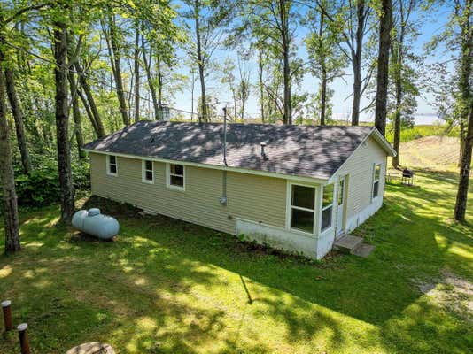 229 BAY RD, PESHTIGO, WI 54157 - Image 1