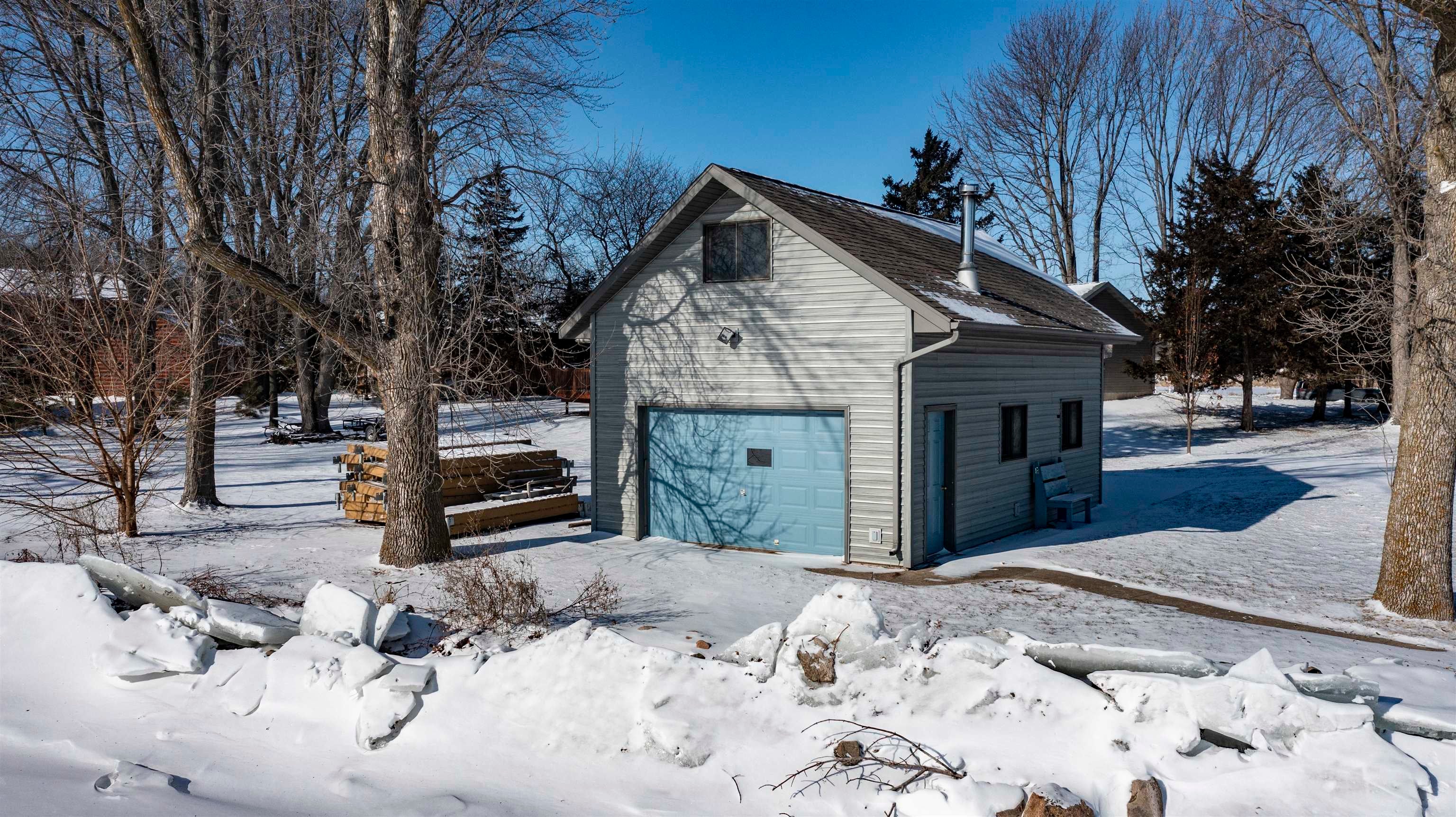 Fremont, Wisconsin, 54940, United States, 5 Bedrooms Bedrooms, ,3 BathroomsBathrooms,Residential,Active,2015471