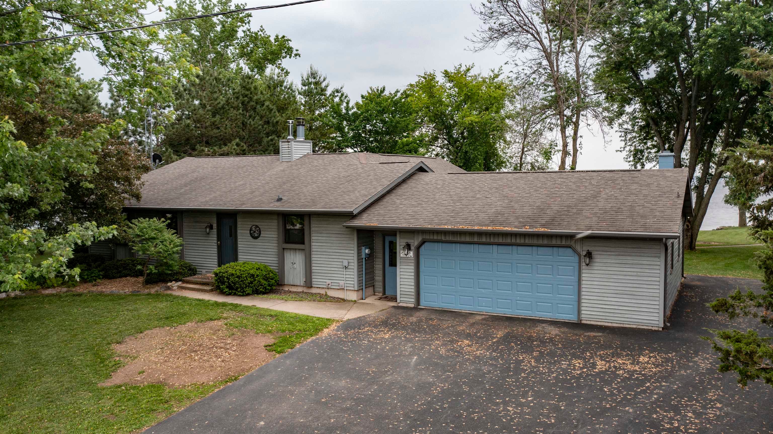 Fremont, Wisconsin, 54940, United States, ,3 BathroomsBathrooms,Residential,Active,1850639