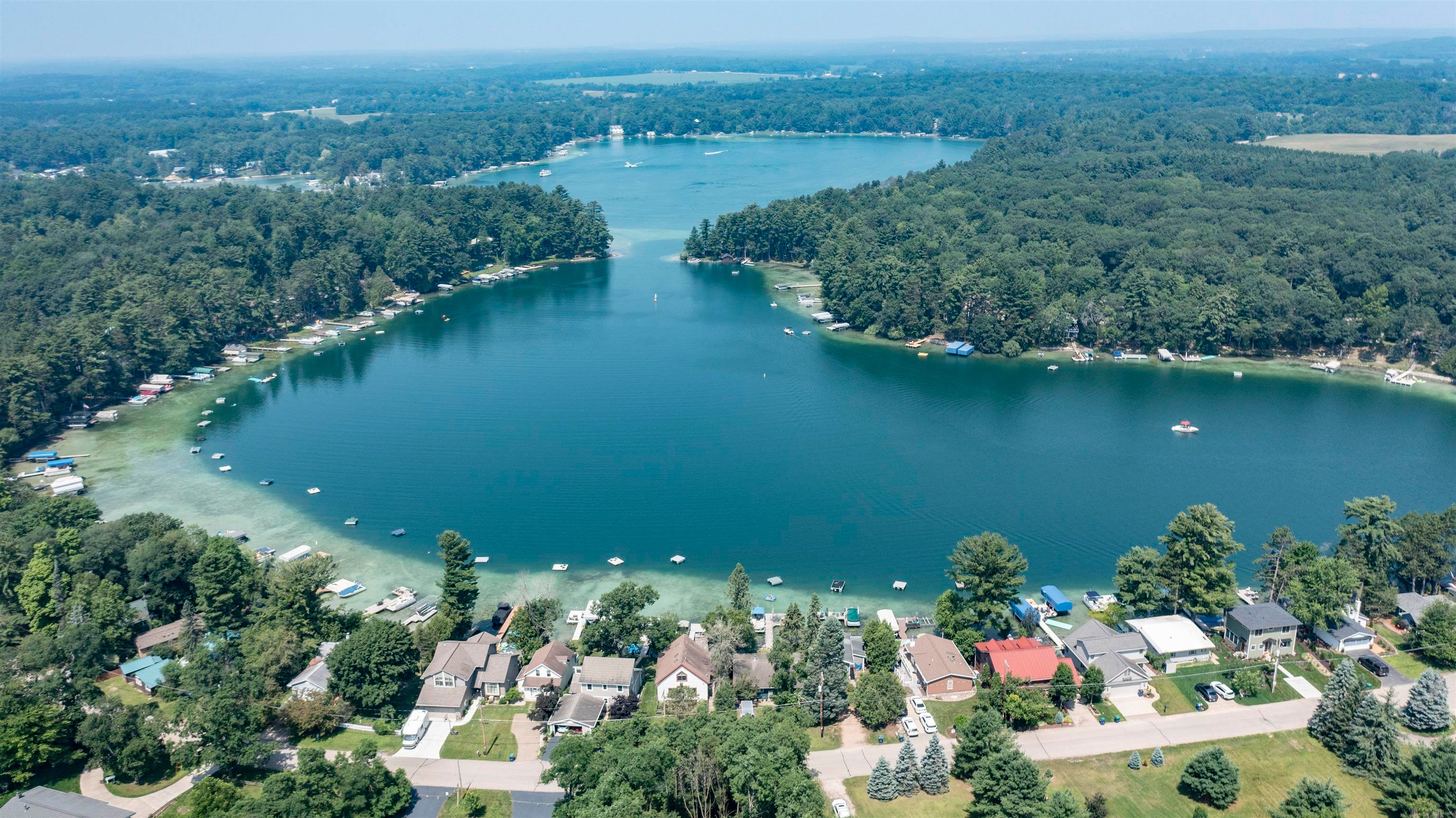 Waupaca, Wisconsin, 54981, United States, 4 Bedrooms Bedrooms, ,2 BathroomsBathrooms,Residential,Active,1894580