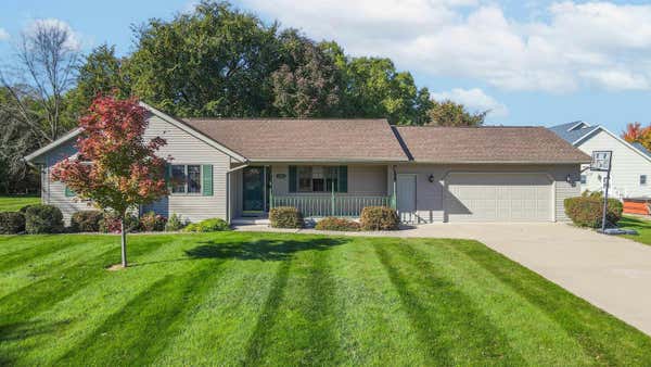 1525 PARKVIEW DR, NEW LONDON, WI 54961 - Image 1