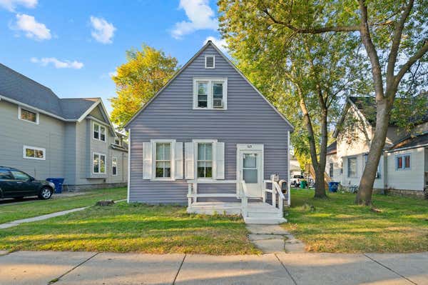 825 DOUSMAN ST, GREEN BAY, WI 54303 - Image 1