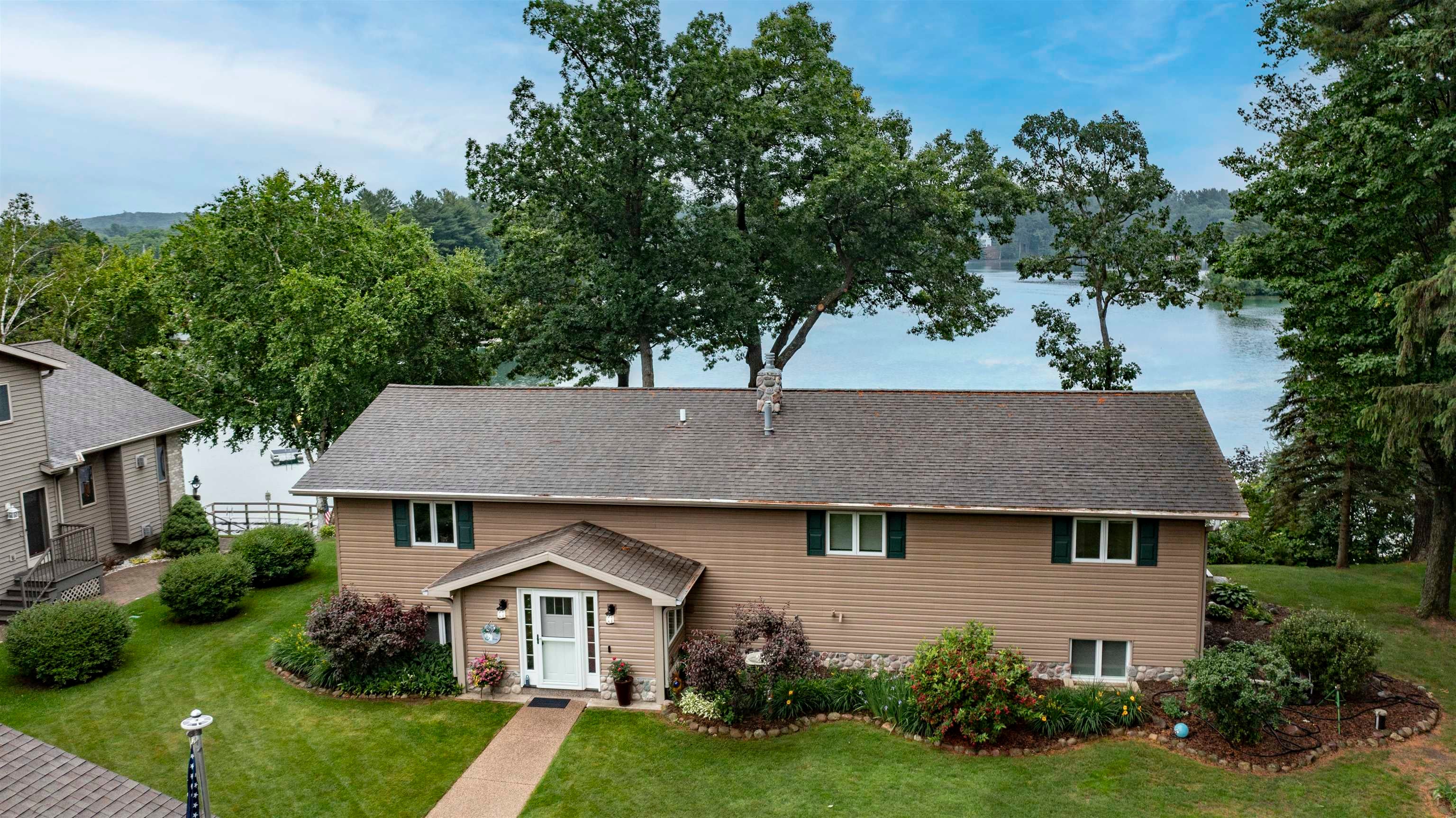 Waupaca, Wisconsin, 54981, United States, 4 Bedrooms Bedrooms, ,3 BathroomsBathrooms,Residential,Active,2002346