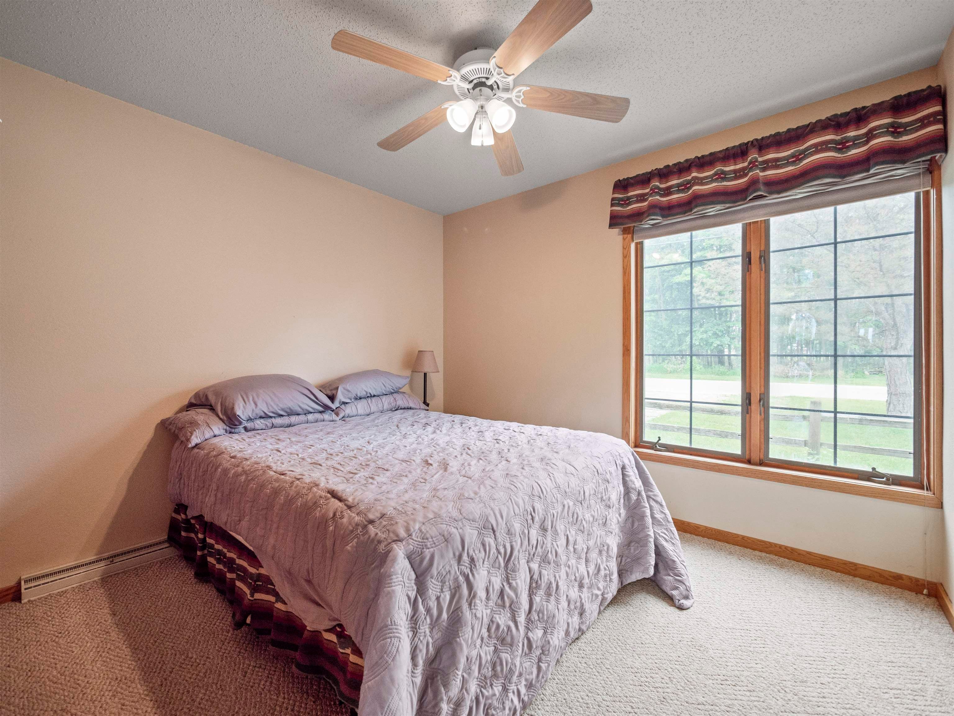 Waupaca, Wisconsin, 54981, United States, 4 Bedrooms Bedrooms, ,2 BathroomsBathrooms,Residential,Active,1894580