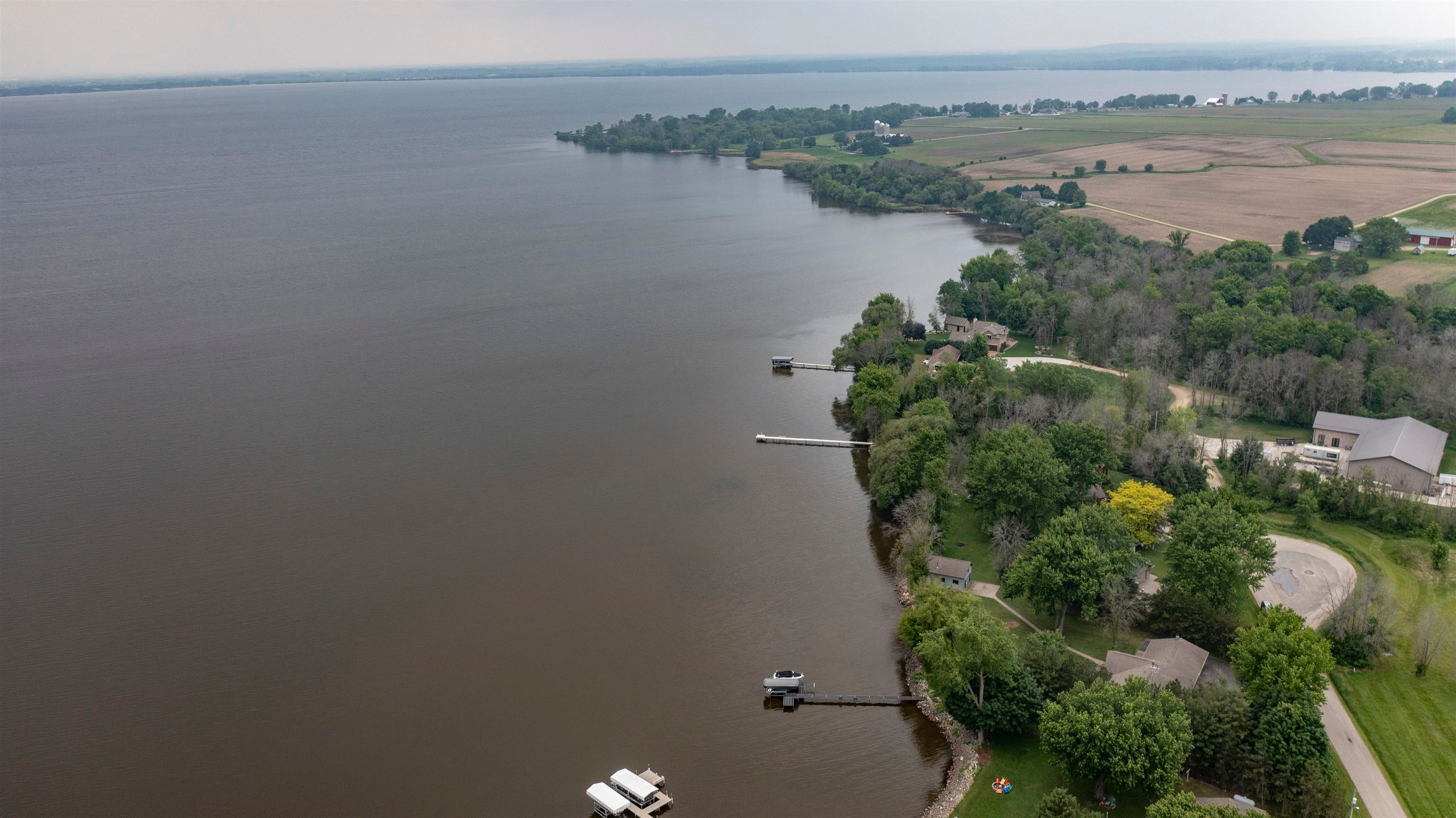 Fremont, Wisconsin, 54940, United States, ,3 BathroomsBathrooms,Residential,Active,1850639