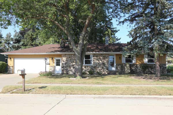 2701 N CHESTWOOD CT, APPLETON, WI 54911 - Image 1