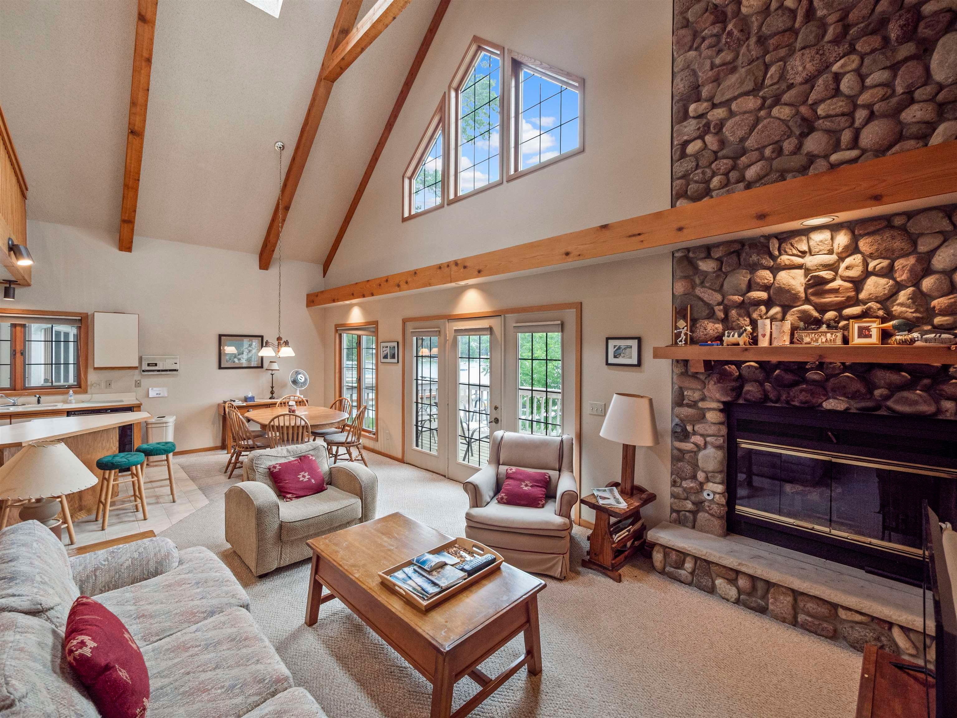 Waupaca, Wisconsin, 54981, United States, 4 Bedrooms Bedrooms, ,2 BathroomsBathrooms,Residential,Active,1894580