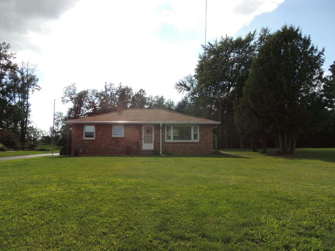 7517 OLD 141 RD, LENA, WI 54139, photo 1 of 15