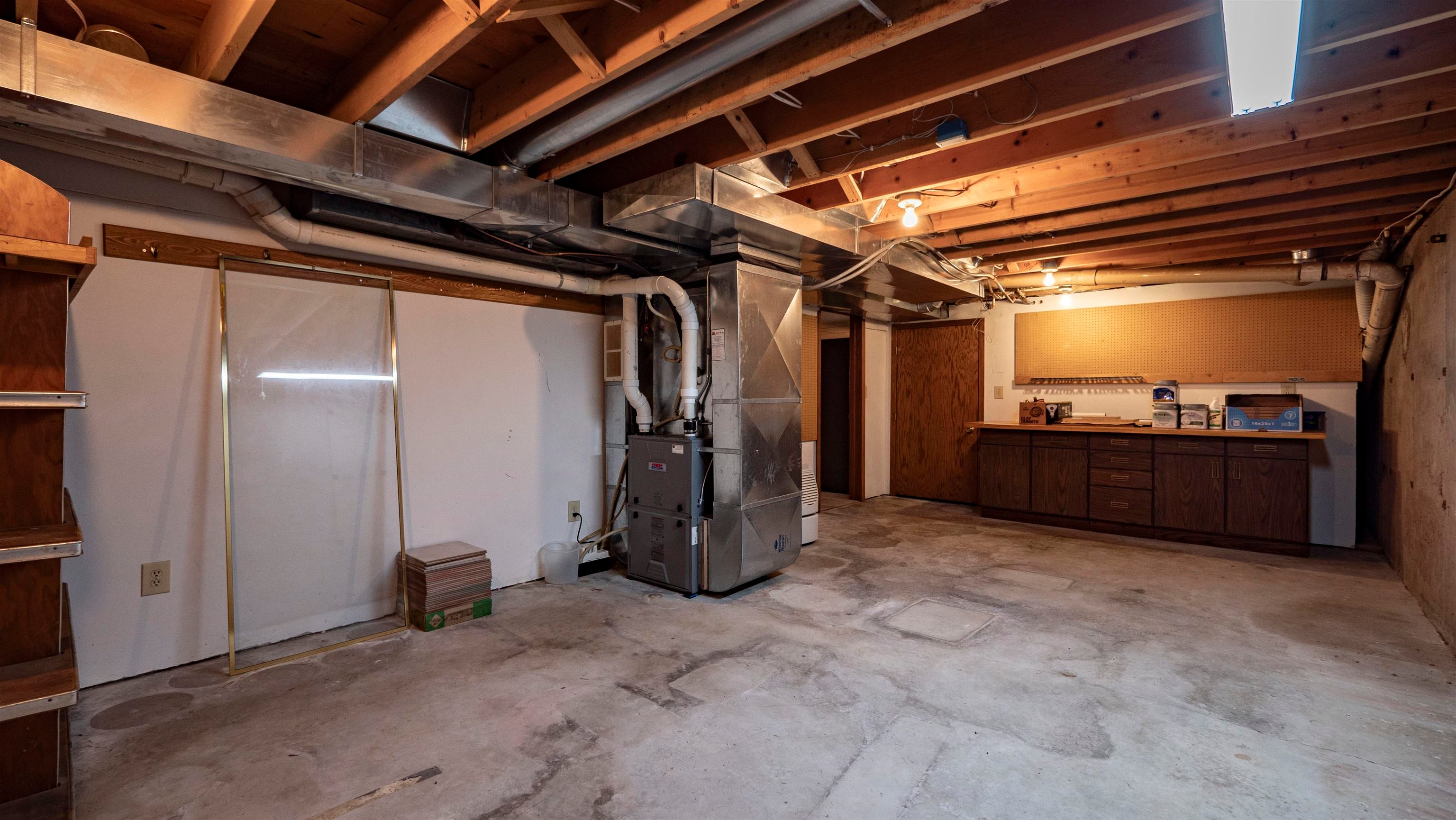 Fremont, Wisconsin, 54940, United States, 5 Bedrooms Bedrooms, ,3 BathroomsBathrooms,Residential,Active,2015471