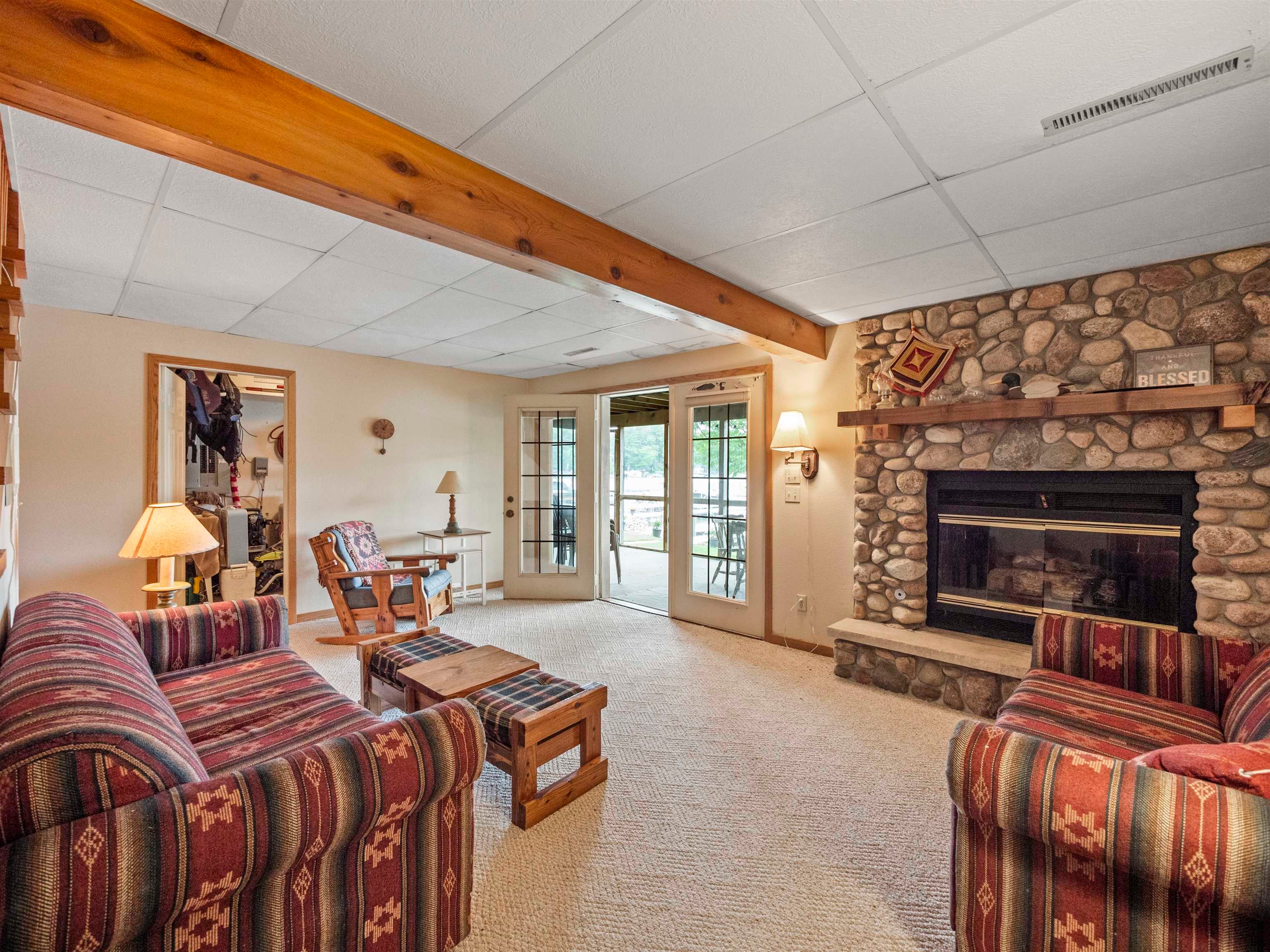 Waupaca, Wisconsin, 54981, United States, 4 Bedrooms Bedrooms, ,2 BathroomsBathrooms,Residential,Active,1894580