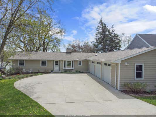 2089 LOST DAUPHIN RD, DE PERE, WI 54115 - Image 1