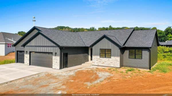 2619 FARMINGTON WAY, SUAMICO, WI 54313 - Image 1