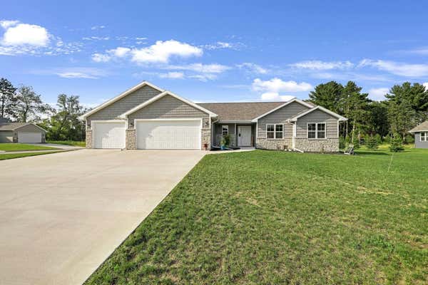 1975 PENNY LN, NEW LONDON, WI 54961 - Image 1