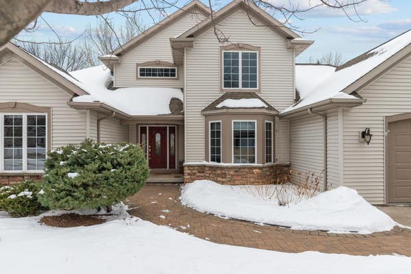 1827 ORCHARD BLOSSOM DR, APPLETON, WI 54915 - Image c10e375fc46f7baddf5d6cf53a49e3b4083df533