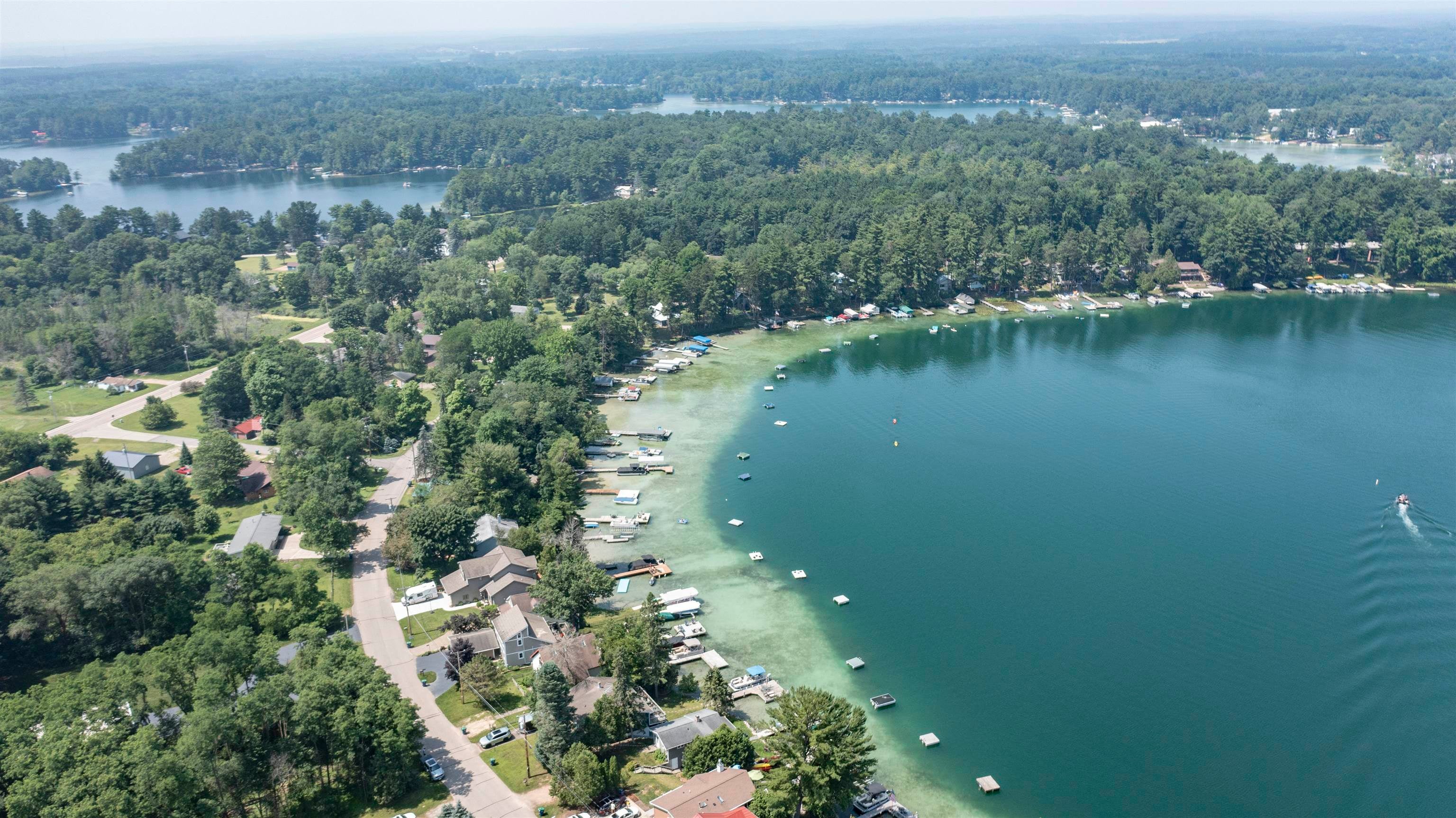 Waupaca, Wisconsin, 54981, United States, 4 Bedrooms Bedrooms, ,2 BathroomsBathrooms,Residential,Active,1894580