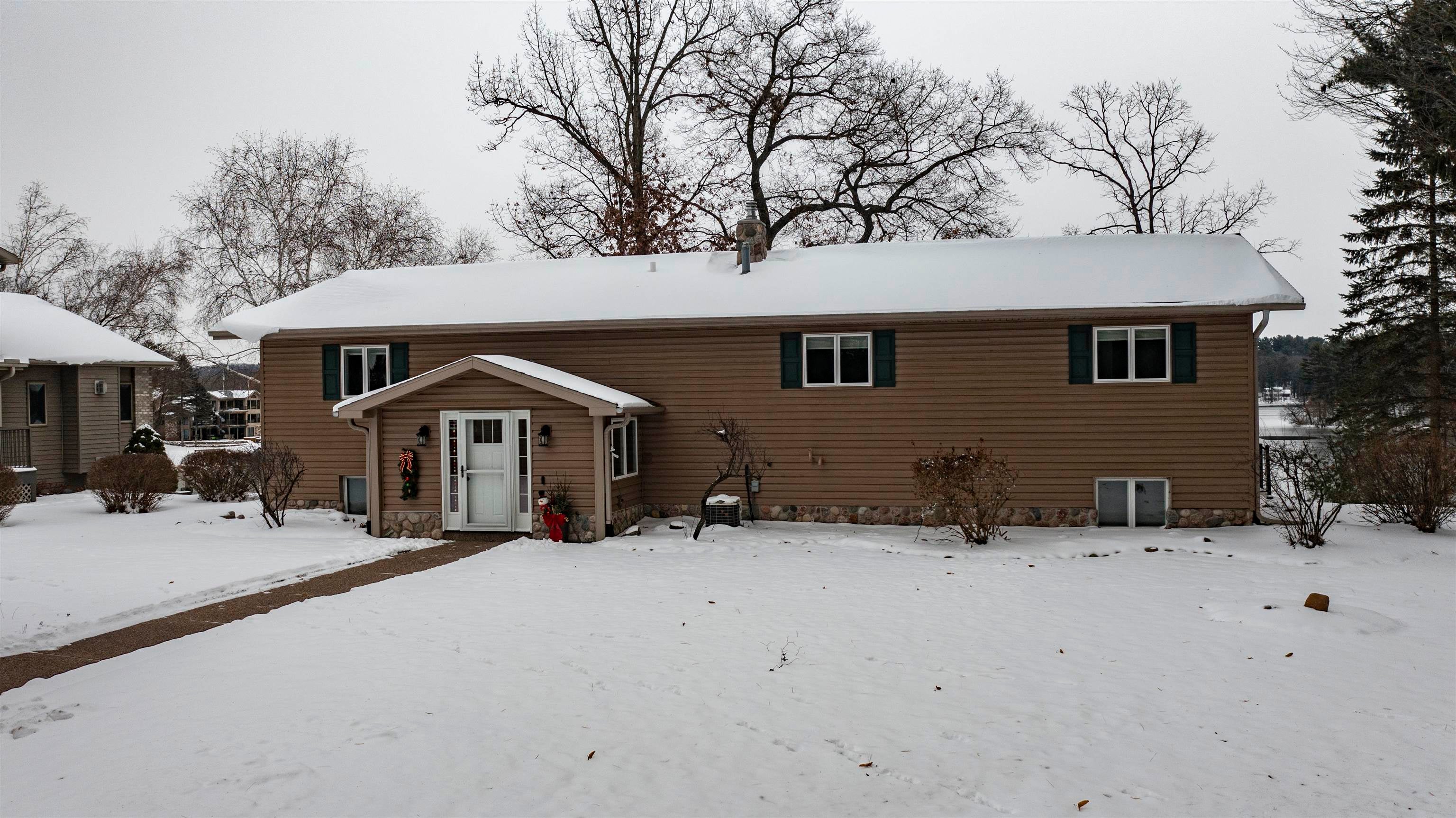 Waupaca, Wisconsin, 54981, United States, 4 Bedrooms Bedrooms, ,3 BathroomsBathrooms,Residential,Active,2002346