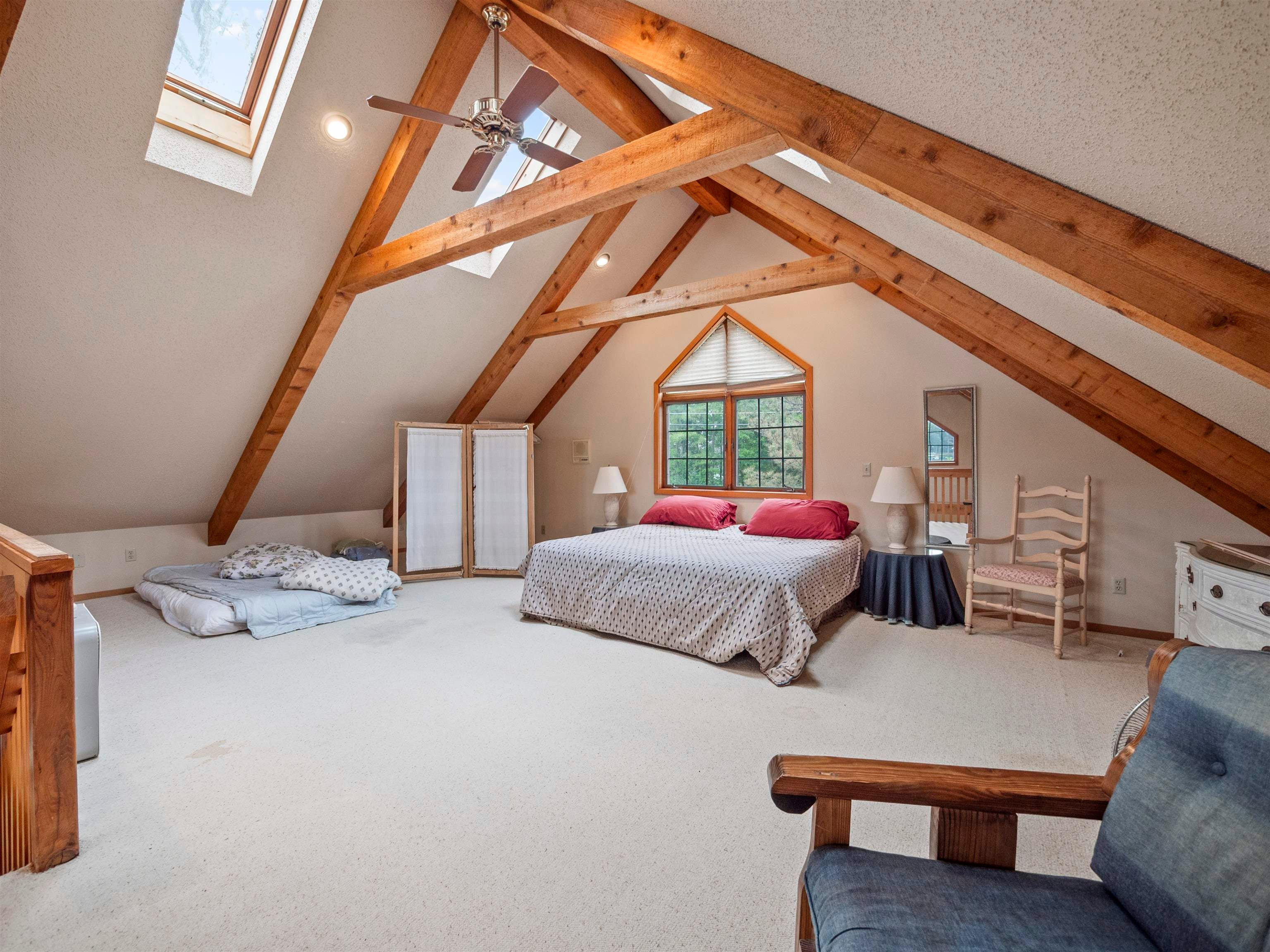 Waupaca, Wisconsin, 54981, United States, 4 Bedrooms Bedrooms, ,2 BathroomsBathrooms,Residential,Active,1894580