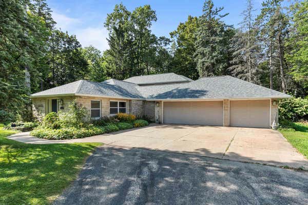 17 ARBOR LN, APPLETON, WI 54915 - Image 1