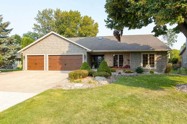 735 E RIVER DR, OMRO, WI 54963 - Image 1