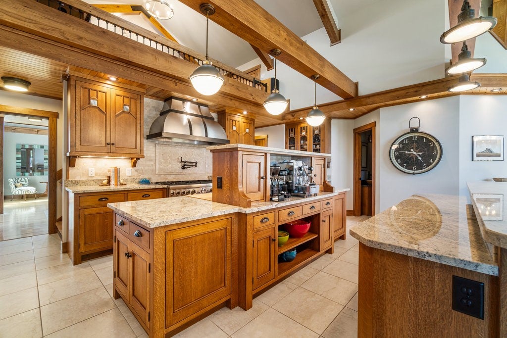 Menomonie, Wisconsin, 54751, United States, 2 Bedrooms Bedrooms, ,3 BathroomsBathrooms,Residential,Active,1942349