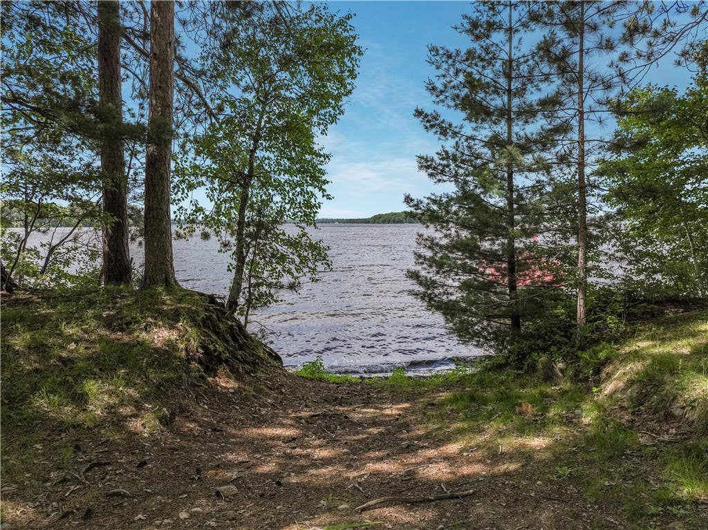 LOT Unit 1 THOROUGHFARE Ln