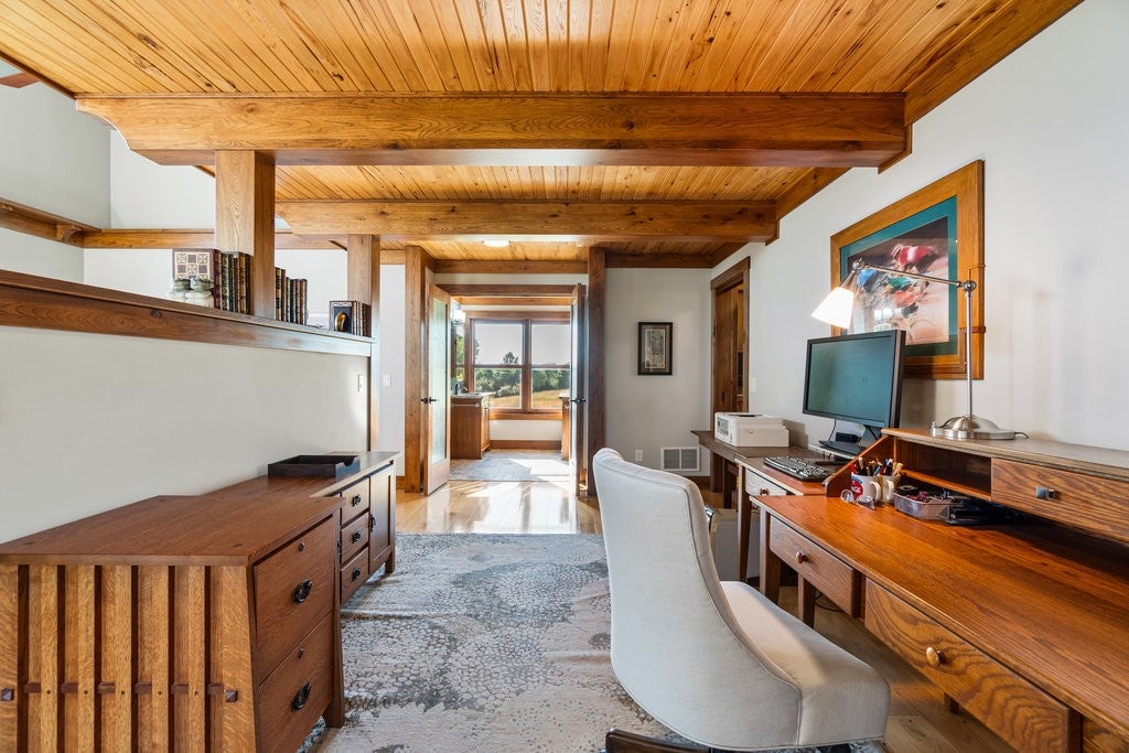 Menomonie, Wisconsin, 54751, United States, 2 Bedrooms Bedrooms, ,3 BathroomsBathrooms,Residential,Active,1942349