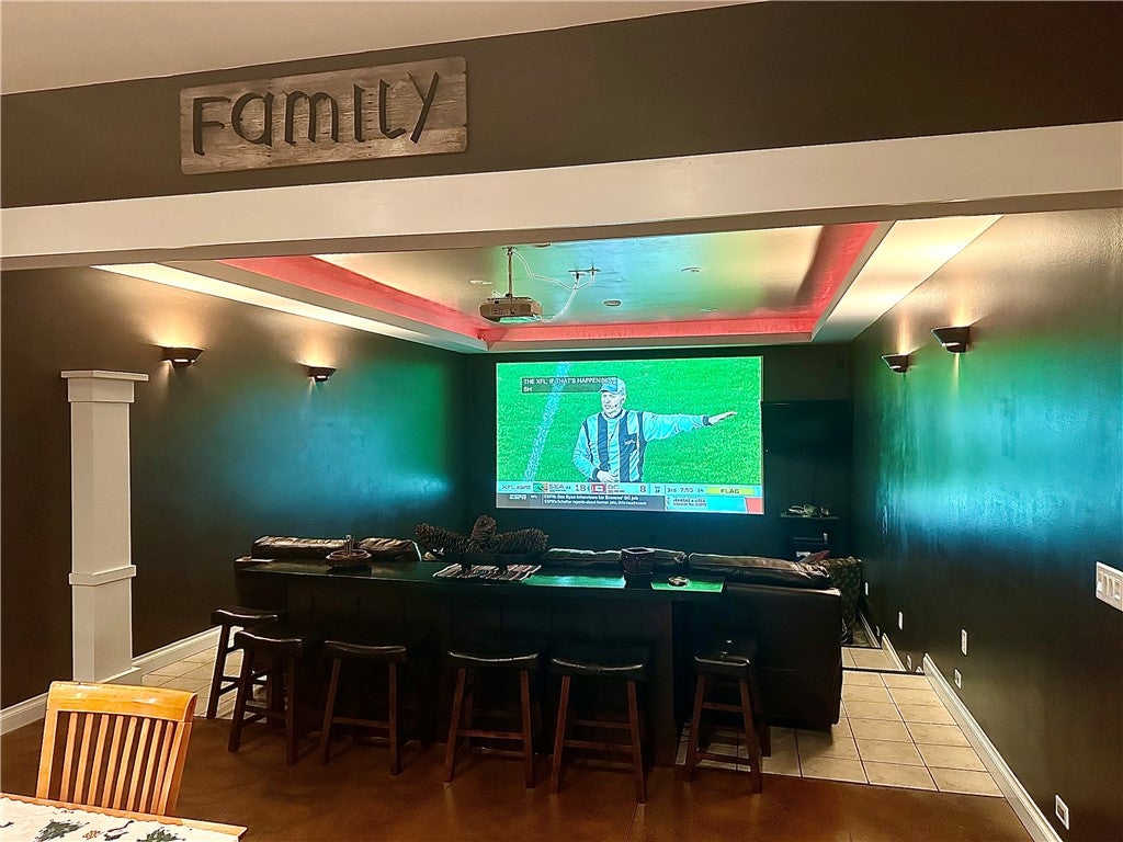 Eau Claire, Wisconsin, 54701, United States, 5 Bedrooms Bedrooms, ,4 BathroomsBathrooms,Residential,Active,1762826