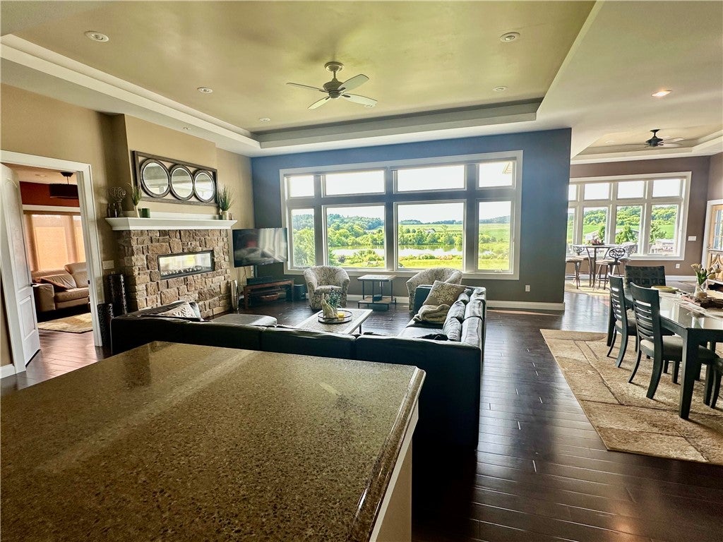 Eau Claire, Wisconsin, 54701, United States, 5 Bedrooms Bedrooms, ,4 BathroomsBathrooms,Residential,Active,1762826