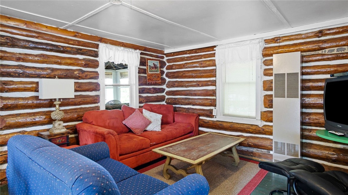 Weyerhaeuser, Wisconsin, 54895, United States, 6 Bedrooms Bedrooms, ,6 BathroomsBathrooms,Residential,Active,1903204