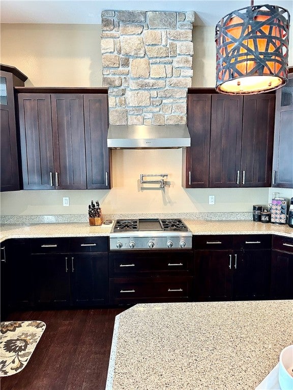 Eau Claire, Wisconsin, 54701, United States, 5 Bedrooms Bedrooms, ,4 BathroomsBathrooms,Residential,Active,1762826