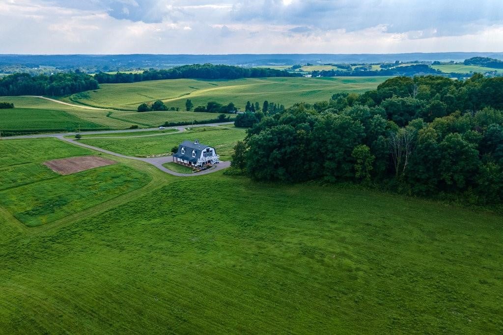 Menomonie, Wisconsin, 54751, United States, 2 Bedrooms Bedrooms, ,3 BathroomsBathrooms,Residential,Active,1942349