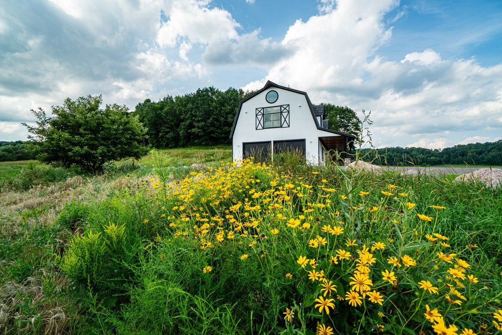 Menomonie, Wisconsin, 54751, United States, 2 Bedrooms Bedrooms, ,3 BathroomsBathrooms,Residential,Active,1942349