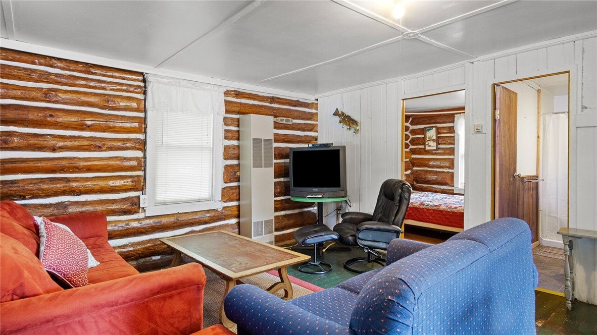 Weyerhaeuser, Wisconsin, 54895, United States, 6 Bedrooms Bedrooms, ,6 BathroomsBathrooms,Residential,Active,1903204