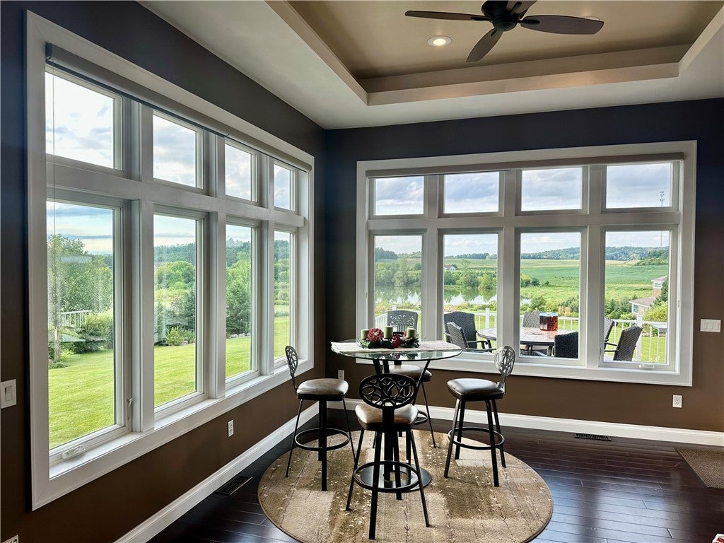 Eau Claire, Wisconsin, 54701, United States, 5 Bedrooms Bedrooms, ,4 BathroomsBathrooms,Residential,Active,1762826