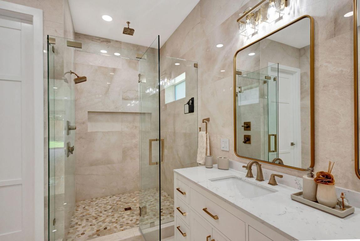 North Palm Beach, Florida, 33408, United States, 4 Bedrooms Bedrooms, ,5 BathroomsBathrooms,Residential,Active,2008316