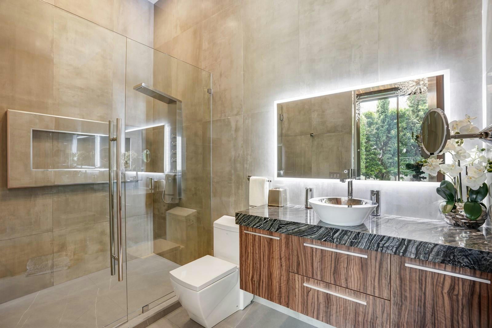 Fort Lauderdale, Florida, 33304, United States, ,9 BathroomsBathrooms,Residential,Active,1704754