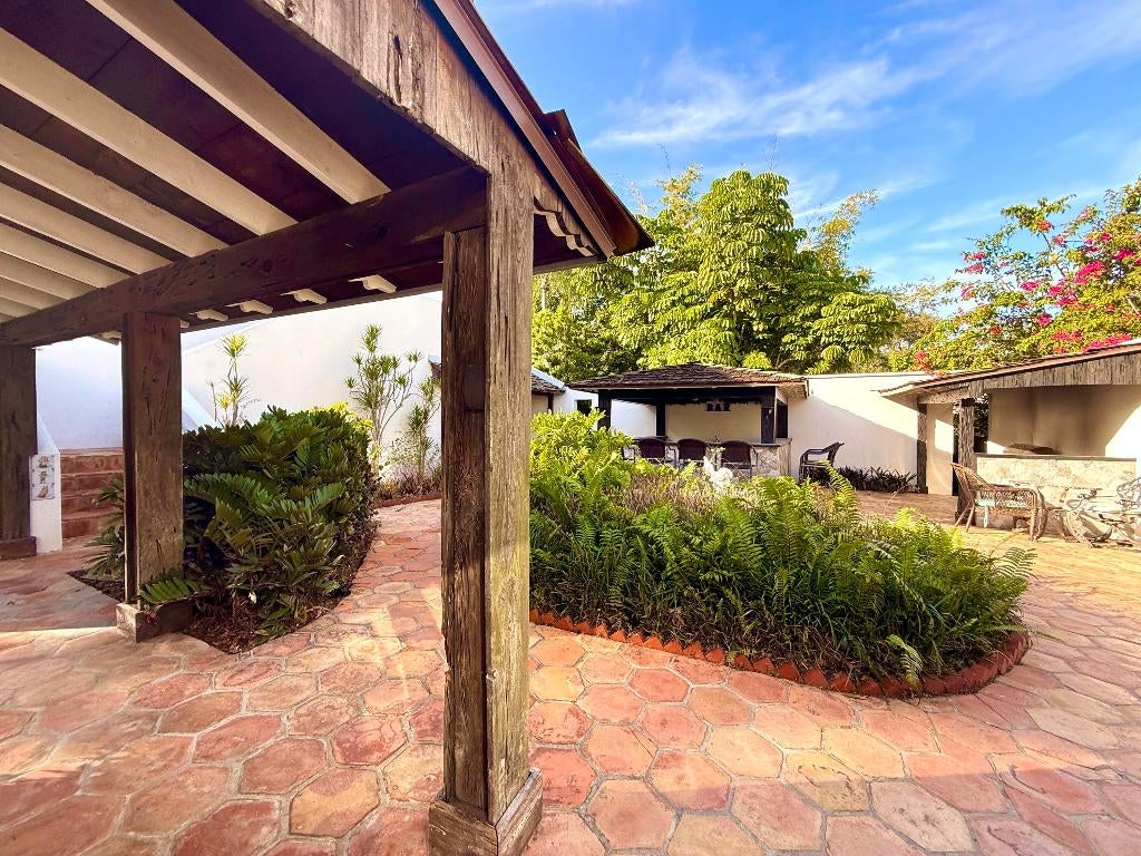 Fort Pierce, Florida, 34950, United States, 6 Bedrooms Bedrooms, ,6 BathroomsBathrooms,Residential,Active,2007665