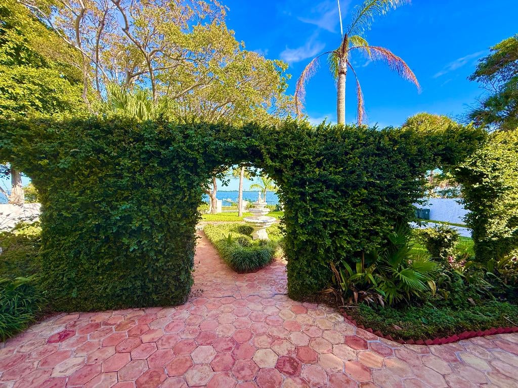 Fort Pierce, Florida, 34950, United States, 6 Bedrooms Bedrooms, ,6 BathroomsBathrooms,Residential,Active,2007665