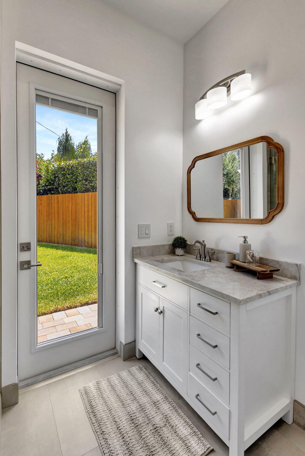 North Palm Beach, Florida, 33408, United States, 4 Bedrooms Bedrooms, ,5 BathroomsBathrooms,Residential,Active,1973305