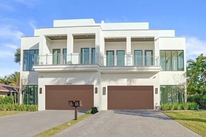 Fort Lauderdale, Florida, 33308, United States, 4 Bedrooms Bedrooms, ,4 BathroomsBathrooms,Residential,Active,2008752