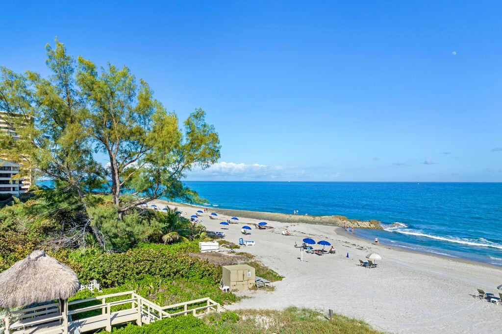 Singer Island, Florida, 33404, United States, 3 Bedrooms Bedrooms, ,5 BathroomsBathrooms,Residential,Active,1990606