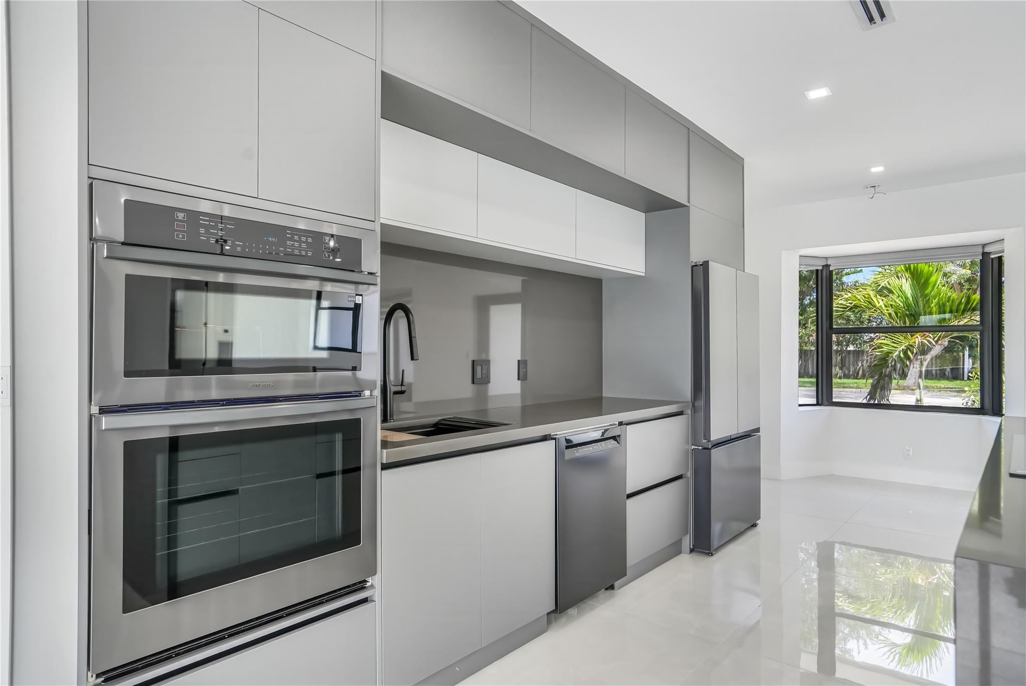 Fort Lauderdale, Florida, 33308, United States, 3 Bedrooms Bedrooms, ,3 BathroomsBathrooms,Residential,Active,1892444