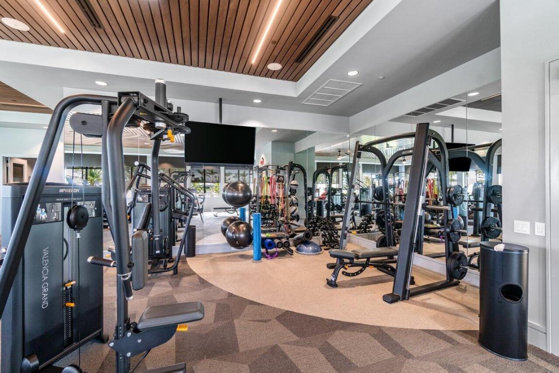 Boynton Beach, Florida, 33473, United States, 4 Bedrooms Bedrooms, ,4 BathroomsBathrooms,Residential,Pending,2008322