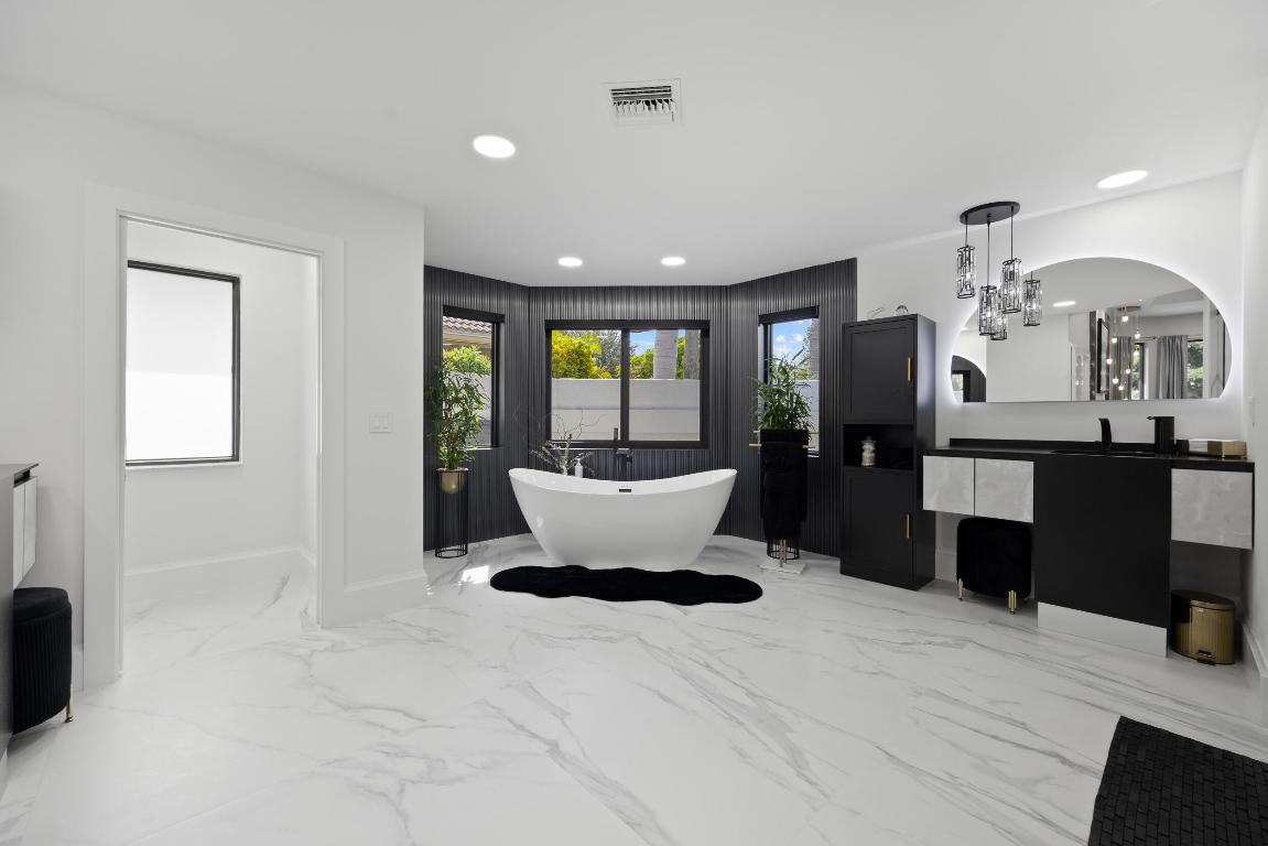 Boca Raton, Florida, 33498, United States, 4 Bedrooms Bedrooms, ,5 BathroomsBathrooms,Residential,Active,2008726