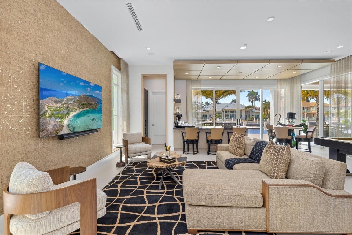 Fort Lauderdale, Florida, 33316, United States, 6 Bedrooms Bedrooms, ,9 BathroomsBathrooms,Residential,Active,2008314