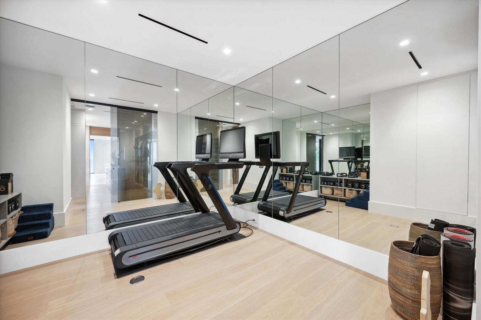 Hillsboro Beach, Florida, 33062, United States, 6 Bedrooms Bedrooms, ,8 BathroomsBathrooms,Residential,Active,2008711