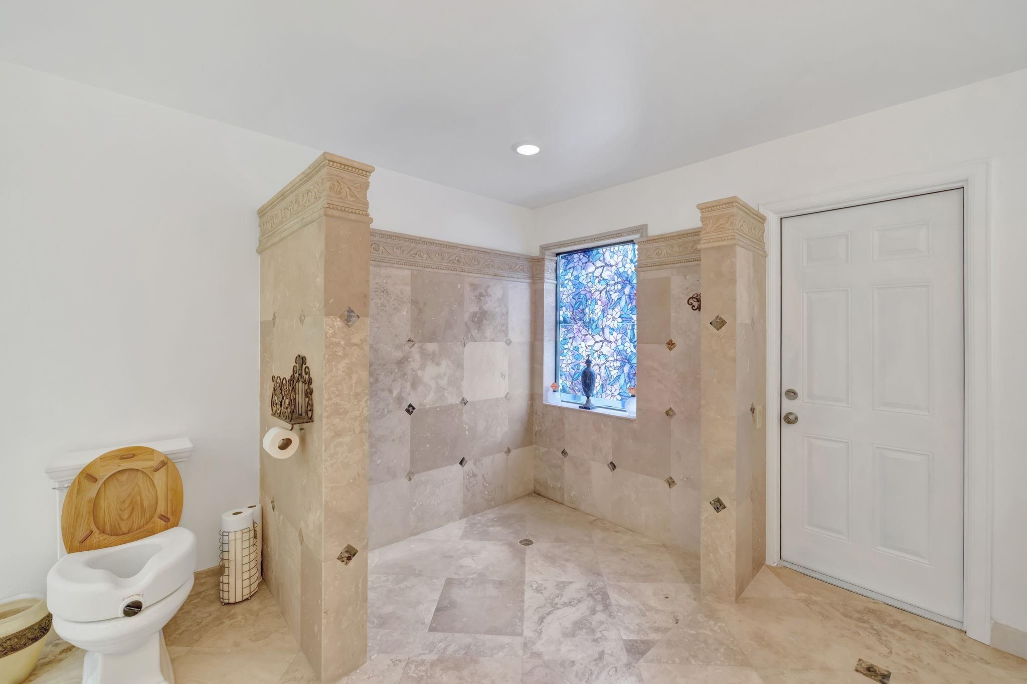 Coral Springs, Florida, 33067, United States, ,4 BathroomsBathrooms,Residential,Active,1764915
