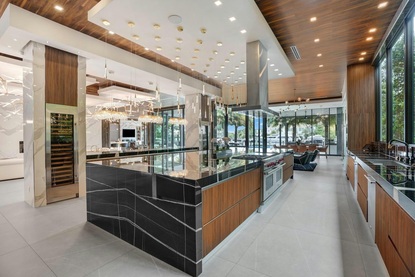 Fort Lauderdale, Florida, 33304, United States, ,9 BathroomsBathrooms,Residential,Active,1704754
